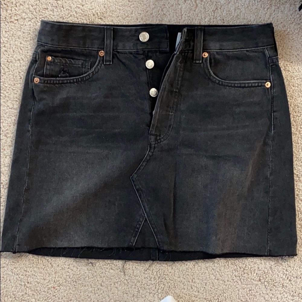 H&M Black Denim Skirt, size 6